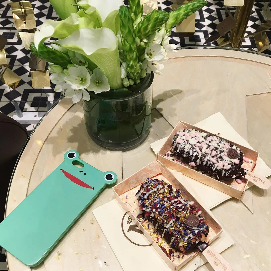 Best weekends start with icecream! 🐸🍦🌿 .
.
.
.
.
#anicase #iphonecase #frog #magnumnyc #newyork #magnumpopupstore #soho #weekend #happyweekend #icecream #summer #diyicecream #instafood