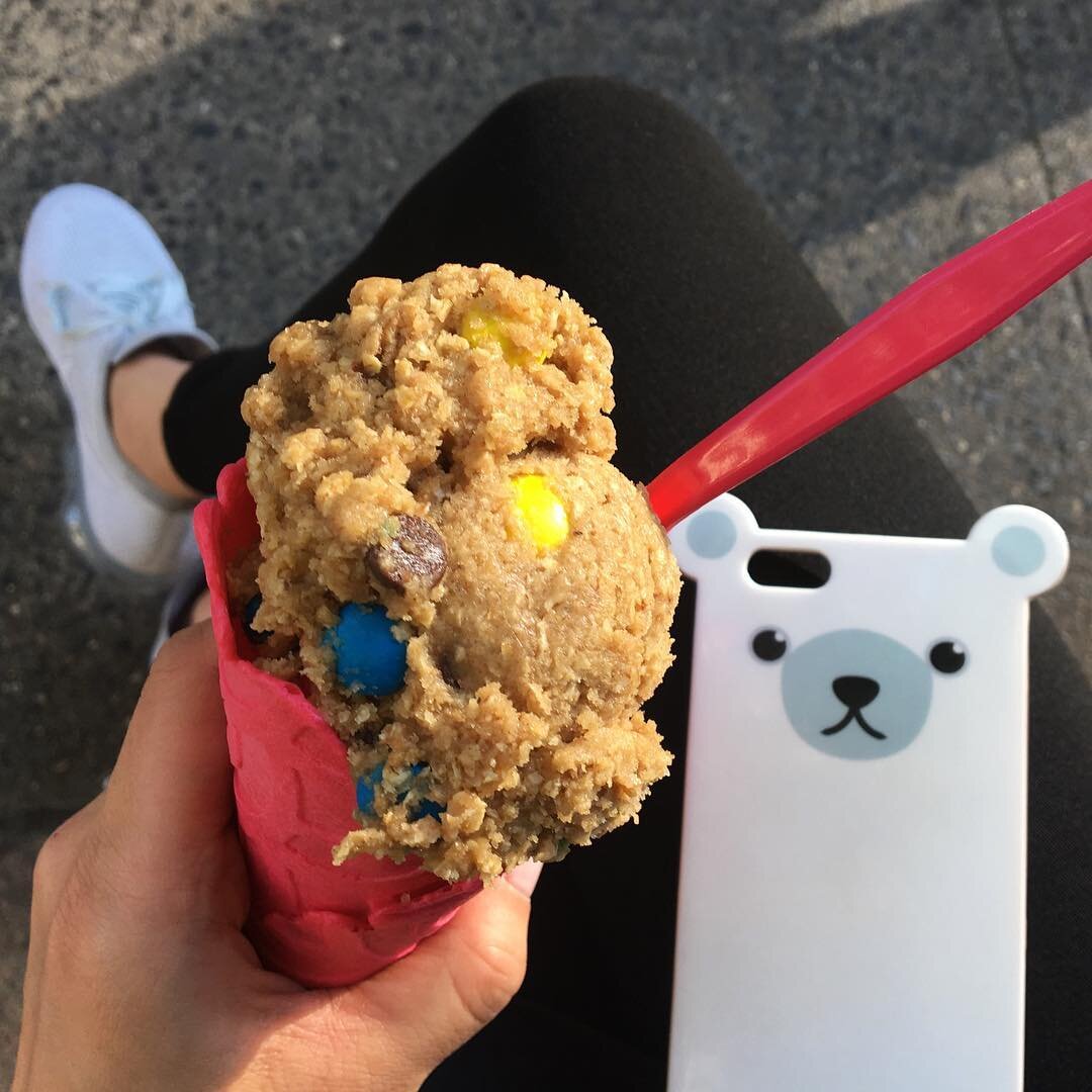 Enjoying an icecream that doesn't melt on a 90+ degree day 🍪+🍦= 😍
.
.
.
.
.
#anicase #iphonecase #iphone7 #polarbear #picoftheday #thursdays #almostweekend #instaicecream #cookiedough #🍦#🍪 #cookiedoughicecream #dō #cookieDOnyc #nomnom #nyceats #
