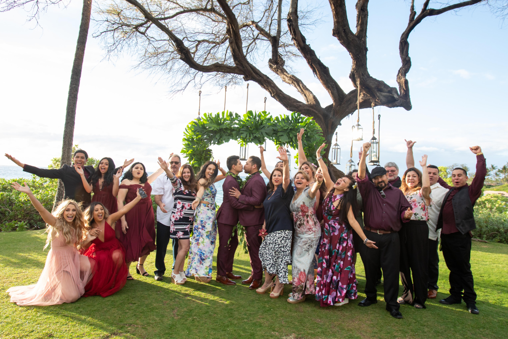 Hawaii Photography - wedding party.png