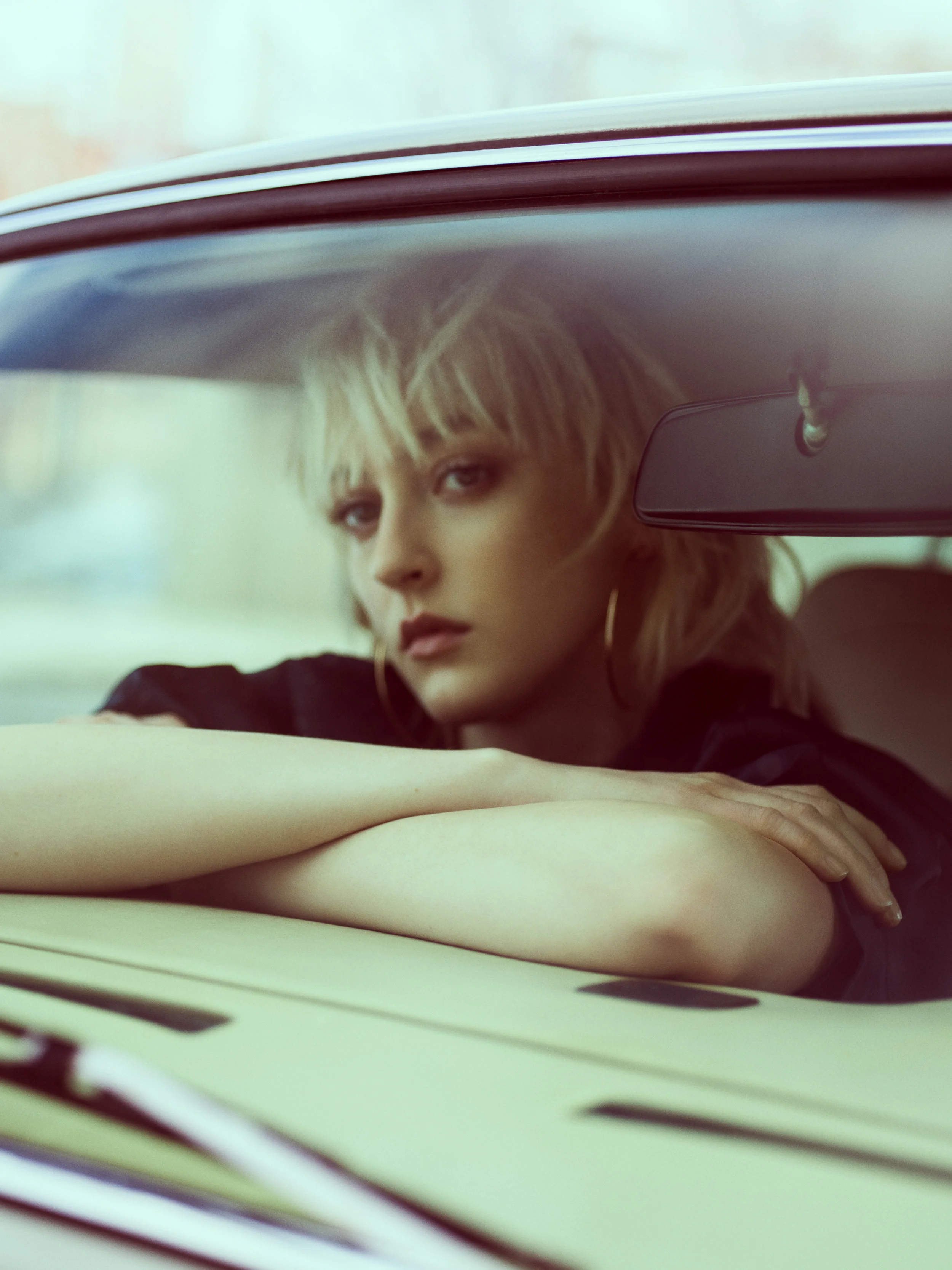 Matallana_FrancesCoombe_LOfficielSgMay17_03.jpg