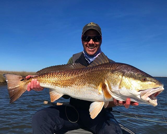 @drew_taggart with a healthy one today! Thanks for coming out buddy! #southernflats #flyfishing #redfish #redfishonfly #hatchoutdoors #cortlandline #saltwaterflyfishing @andy_taggart