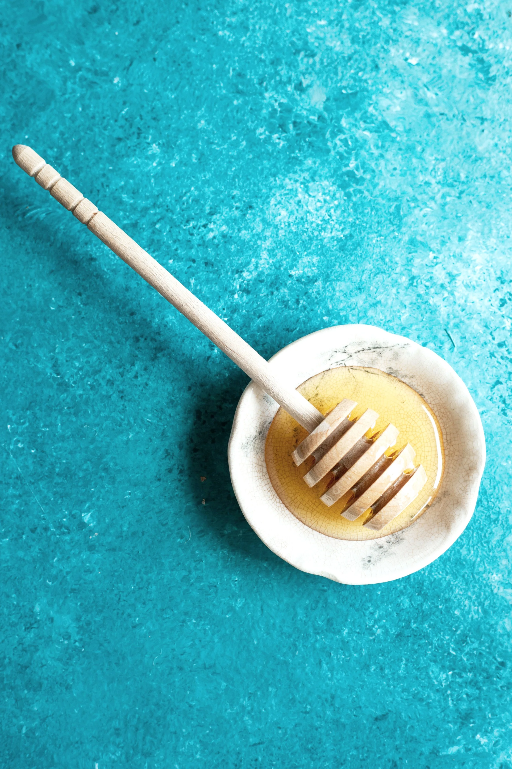 Beauty and the Bee: Nourishing, Cleansing and Beautifying with Honey