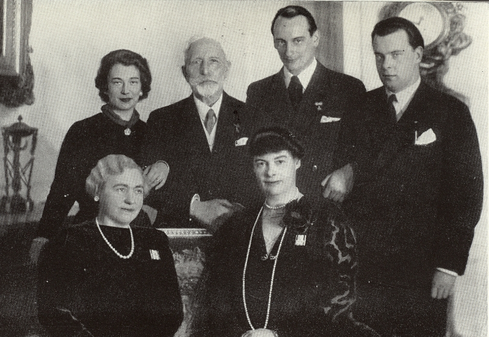 Newlyweds Grand Duchess Kira of Russia and her husband Prince Louis Ferdinand of Prussia (future Head of the Prussian Royal House) visit the exiled German Emperor William II at Doorn. Back row: Kira, the Kaiser, Louis Ferdinand, and Kira's brother's Wladimir. From row: Empress Hermine and German Crown Princess Cecilie.