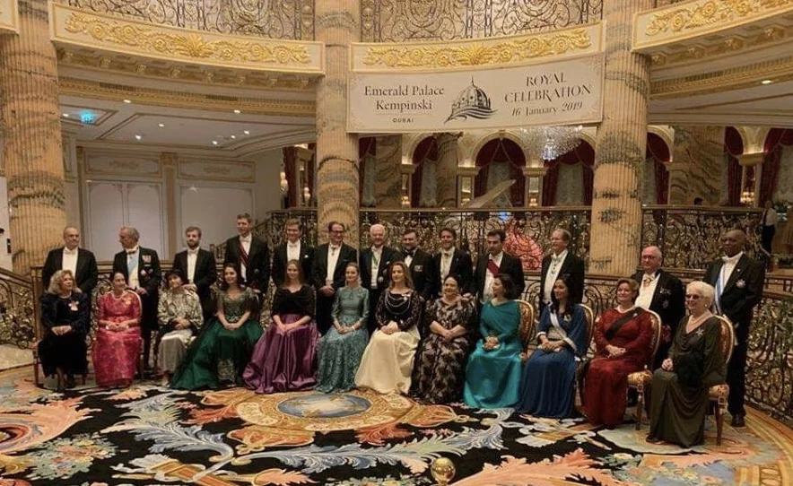 The assembled Imperial & Royal family members. 