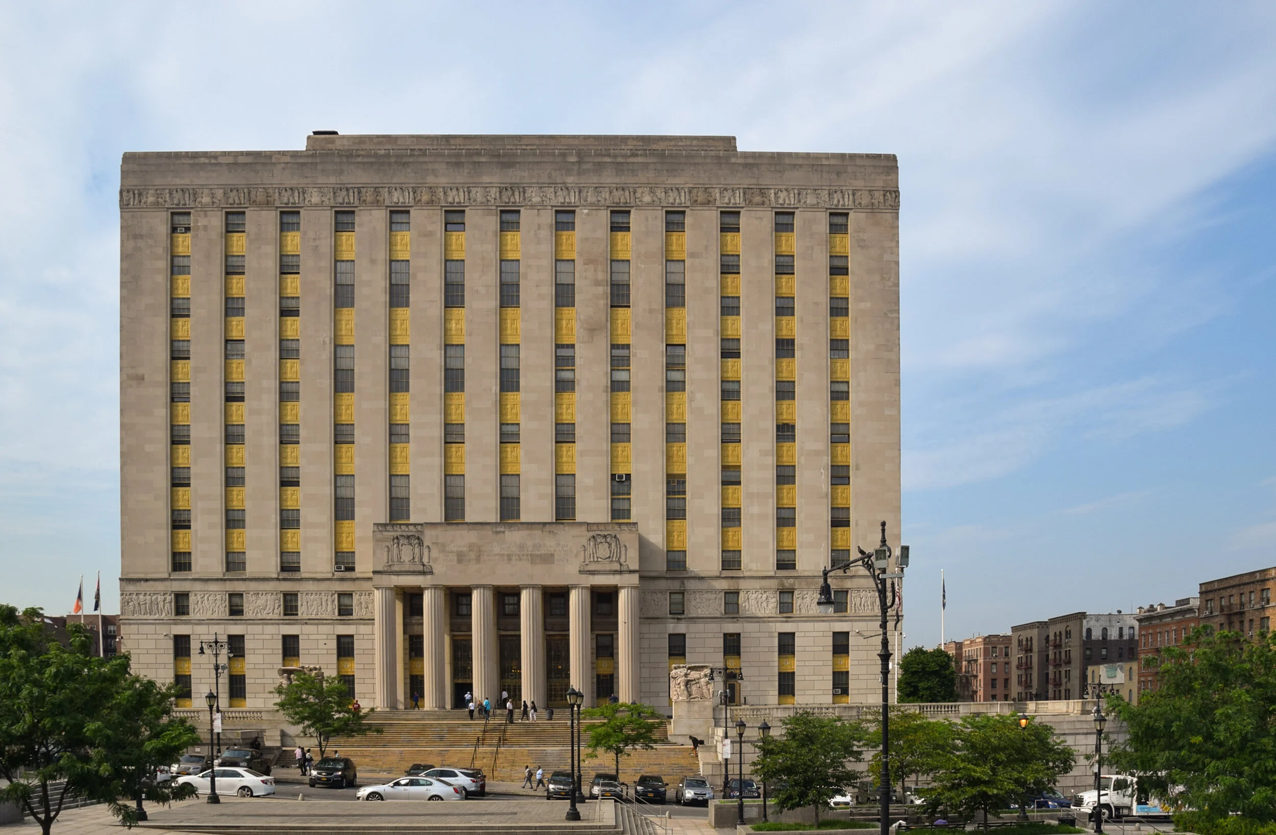 Bronx County Courthouse, North facade (from East 161st Street)