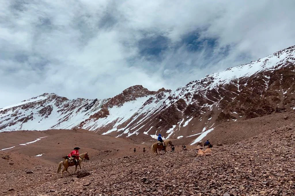 cruzar-los-andes-a-caballo.jpg