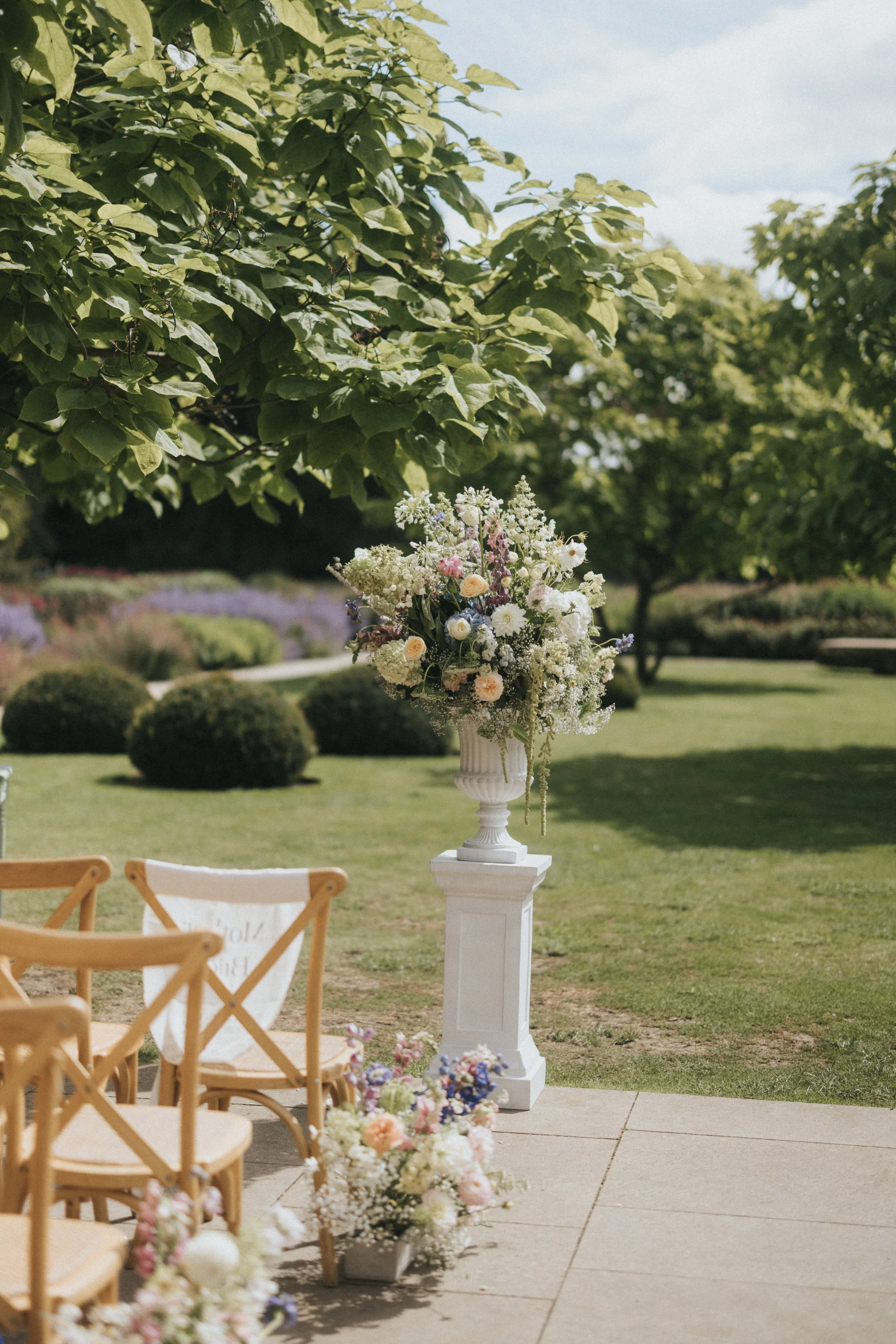 Outdoor wedding with Urns.jpg