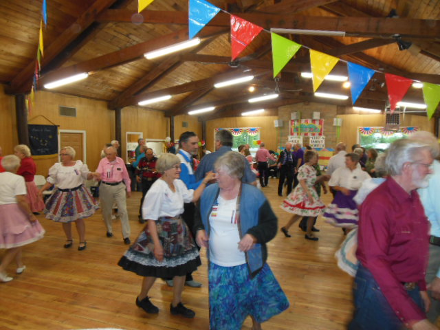 Learn To Square Dance 6.JPG