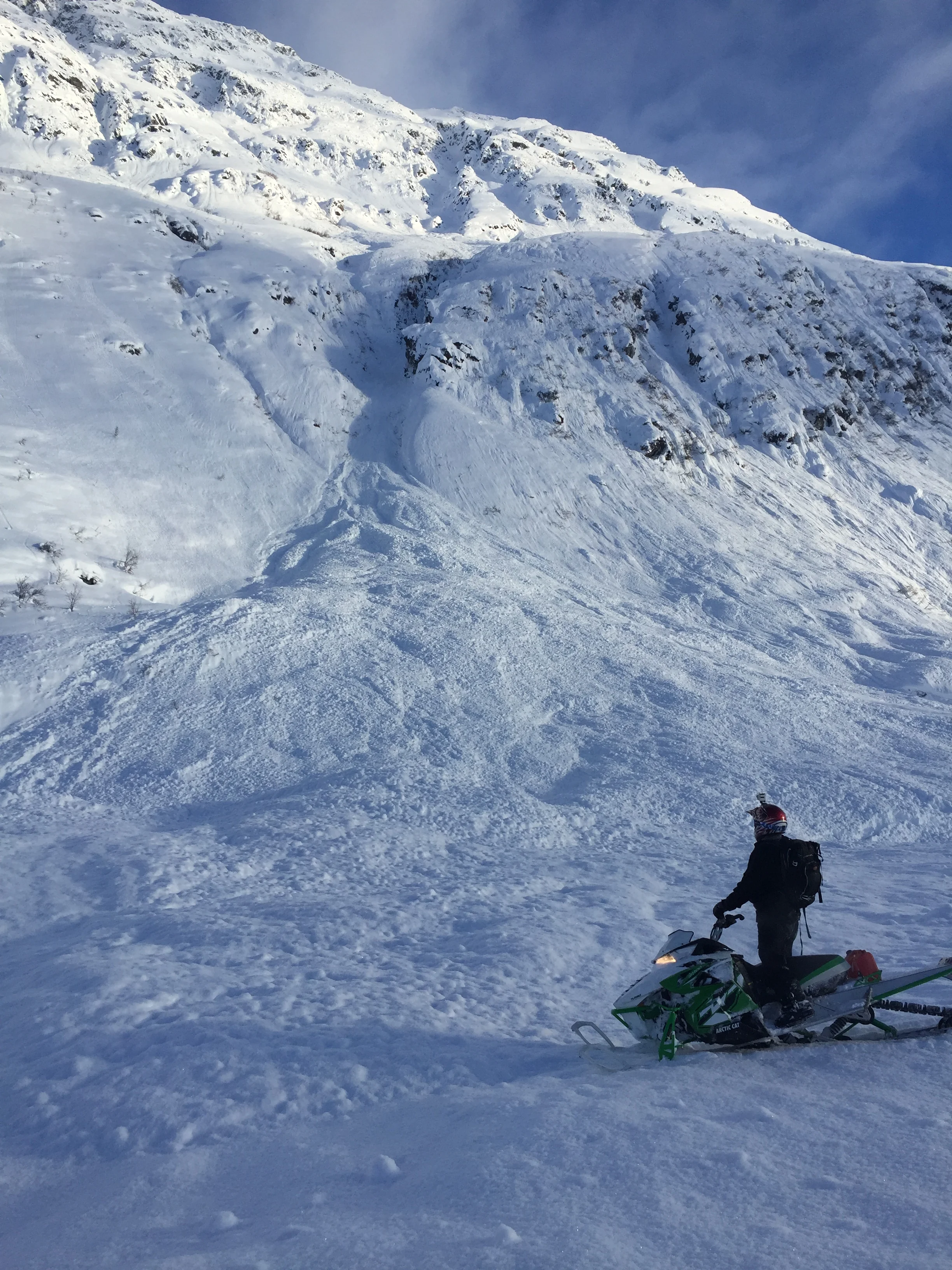 Avalanche in Hatcher Pass (Photo by Rich Loftin)