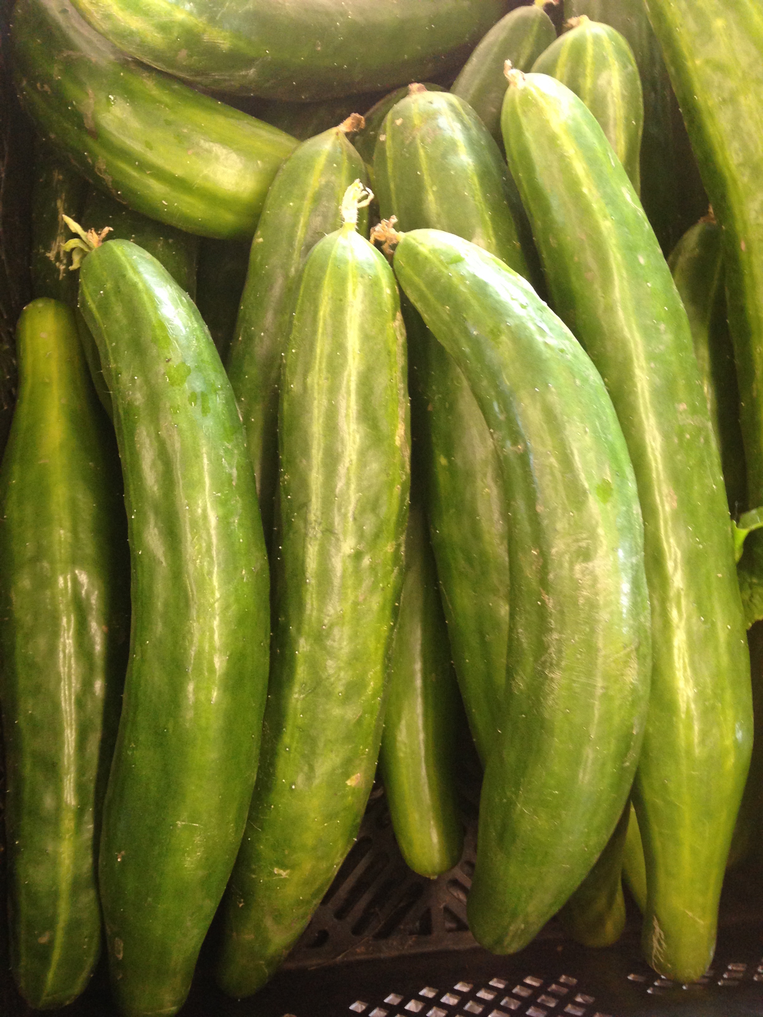 COMMUNITY - Monday Market Has Valley Veggies  1.JPG