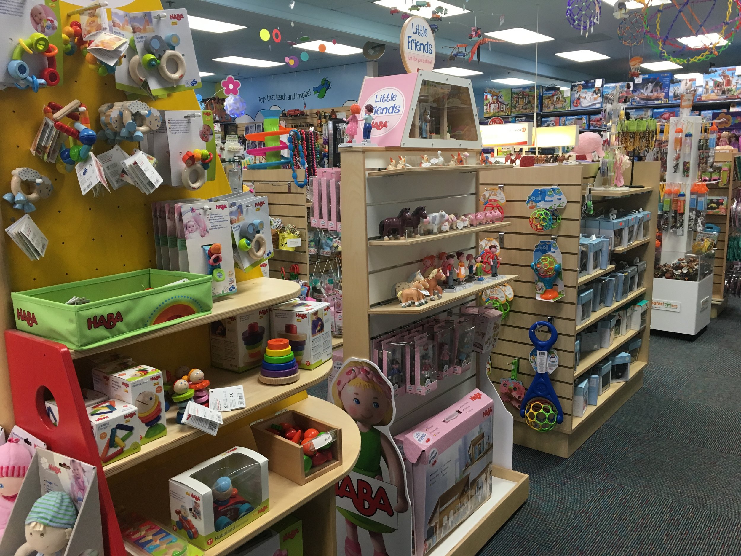 COMMUNITY - Neighborhood Toy Store Day In Wasilla 3.JPG