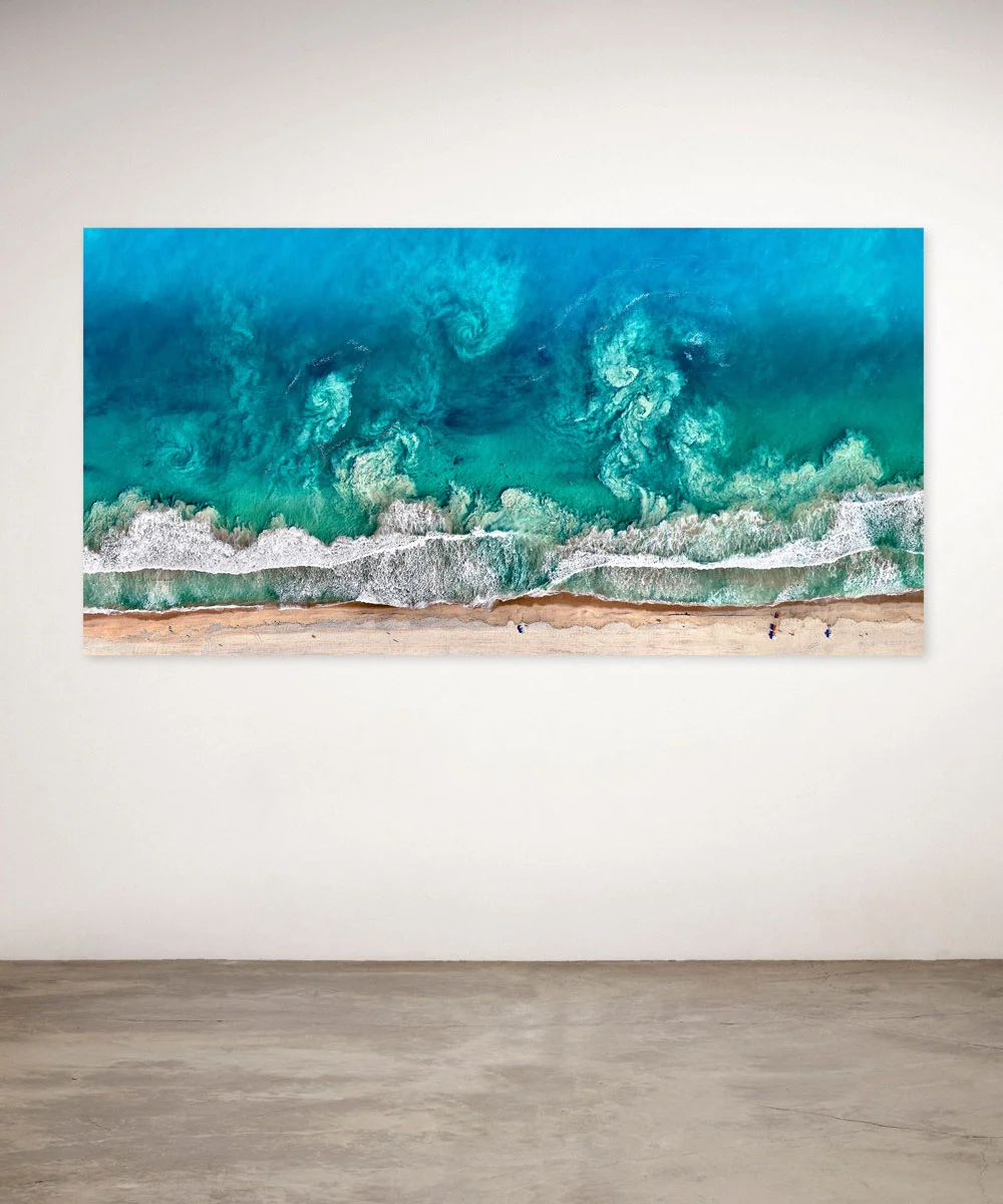 Perth_uponwalls_hang.jpg