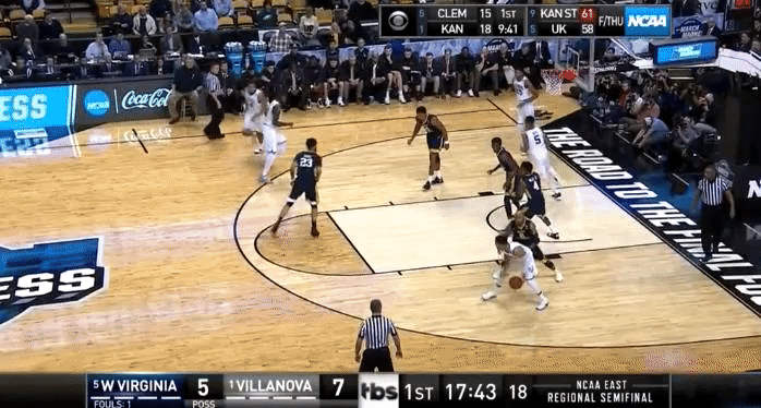 brunson post up vs carter.gif