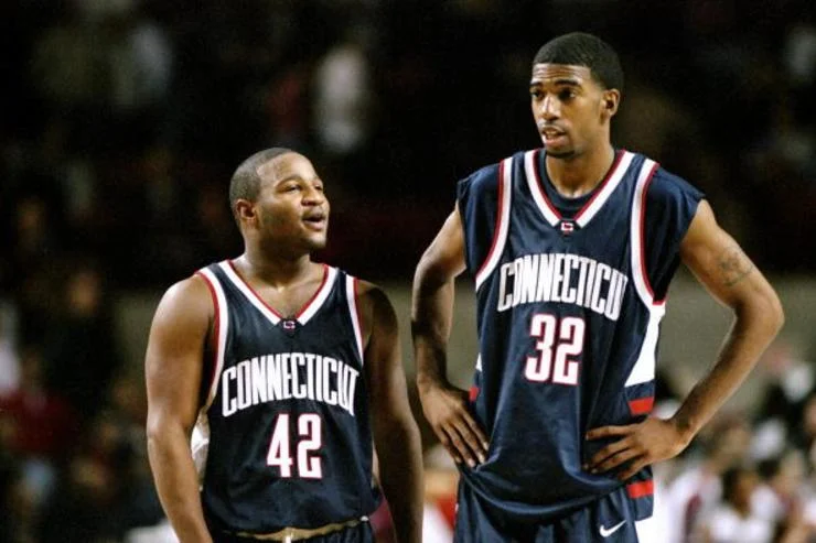Thank you to these Khalid El-Amin (42) and Rip Hamilton (32) for allowing 9-year-old me to spend a week in Florida staring at a GameBoy screen, desperately trying to Catch ‘Em All…
