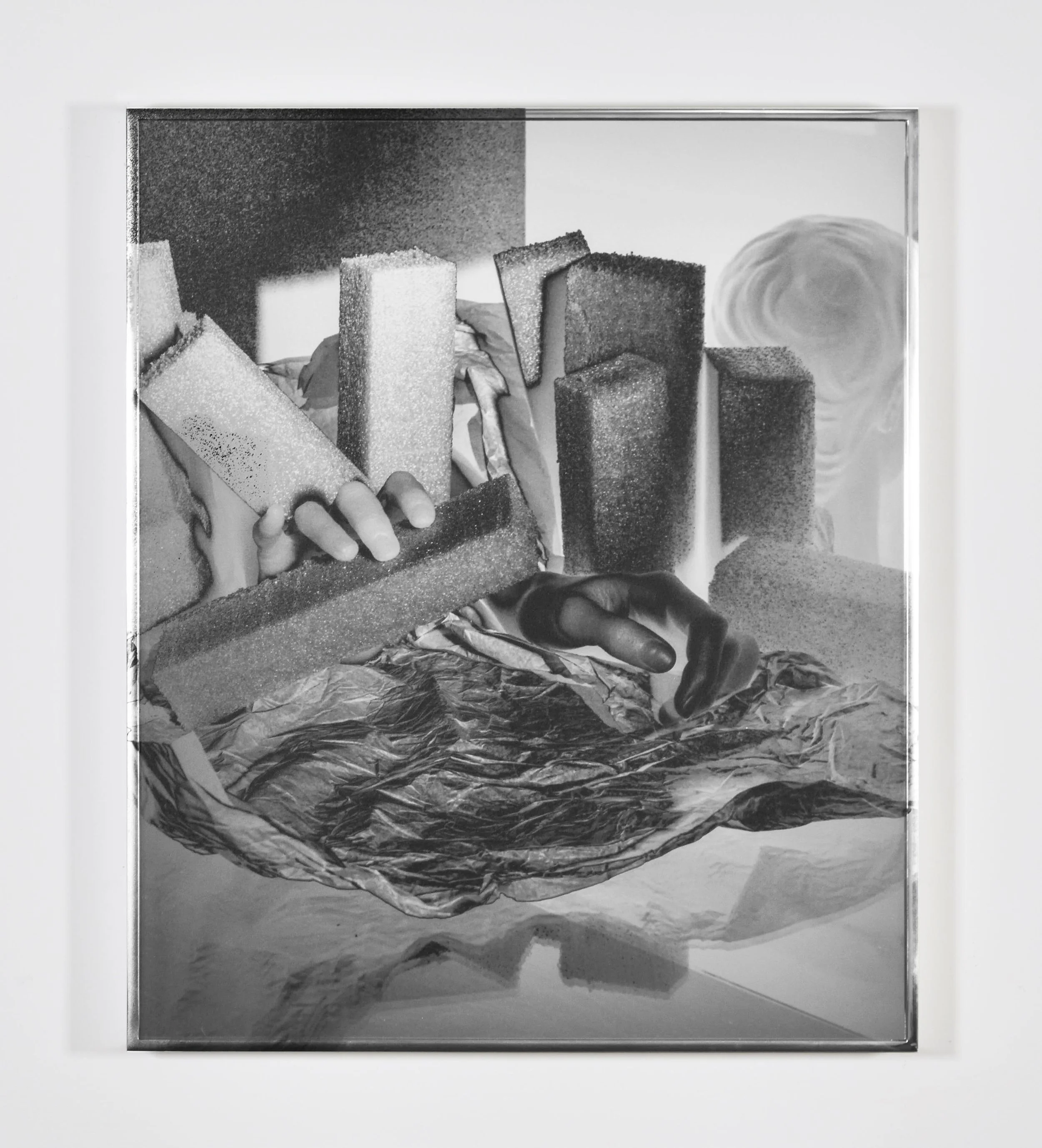 Eileen Quinlan_Passer-by (Night Studio)_2023_EC Paris.jpg