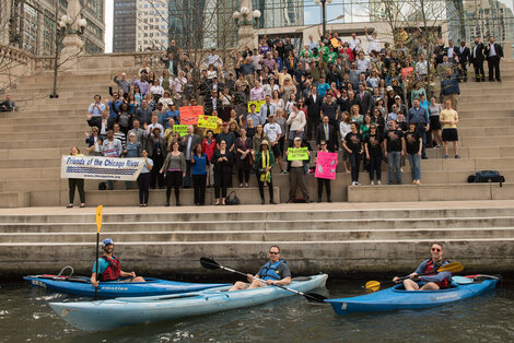 Volunteer for a Chicago River Cleanup