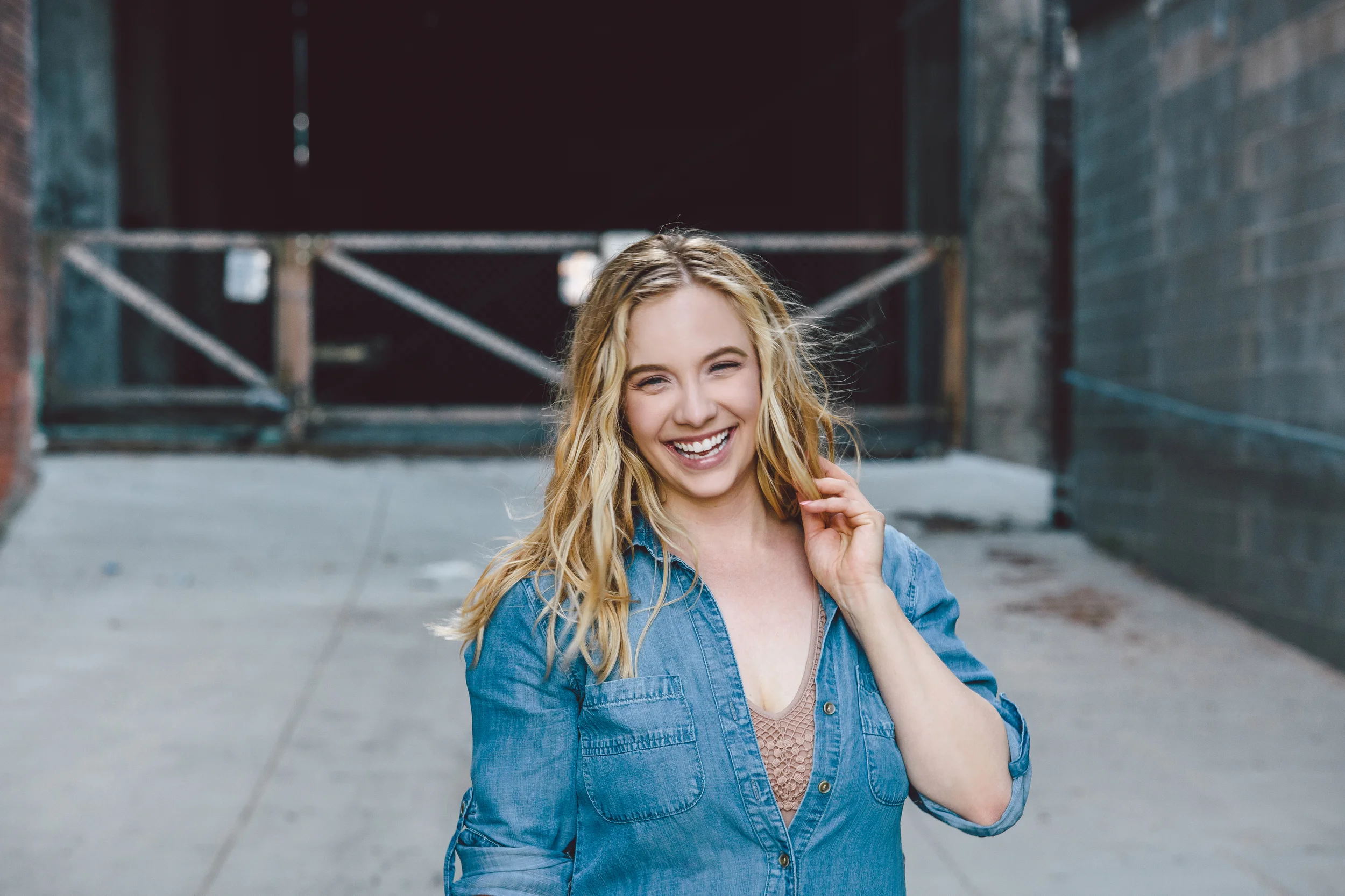 Dress: Bella Dahl (also in olive here and alternate style here ). Bodysuit: Kendall & Kylie (sold out, I love these alternatives here and here ). Shoes: Aldo (also in natural here and black here ). Photography by Jake Thacker .