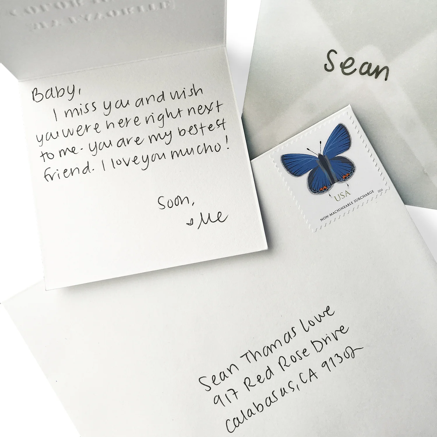 Pocos are Catherine Lowe's signature size, reminiscent of her days courting Sean on The Bachelor. Want a poco with a little note? Catherine will scribe your short and sweet message and mail it in a macho envelope.