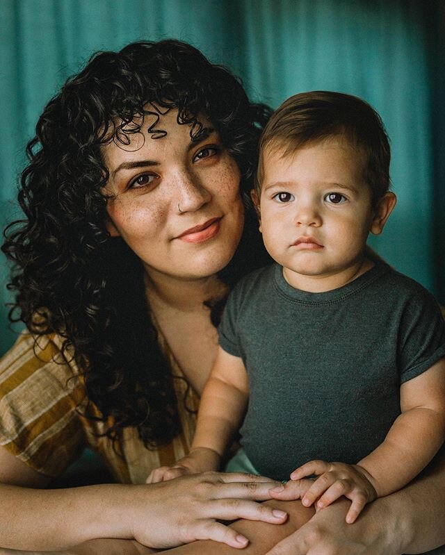 What you don&rsquo;t see is us playing his favorite YouTube clip near the camera  so that he can sit still for this picture 😂 🤷🏽&zwj;♀️
.
.
.
#selfportraitphotography #lookslikefilmkids #momtogs