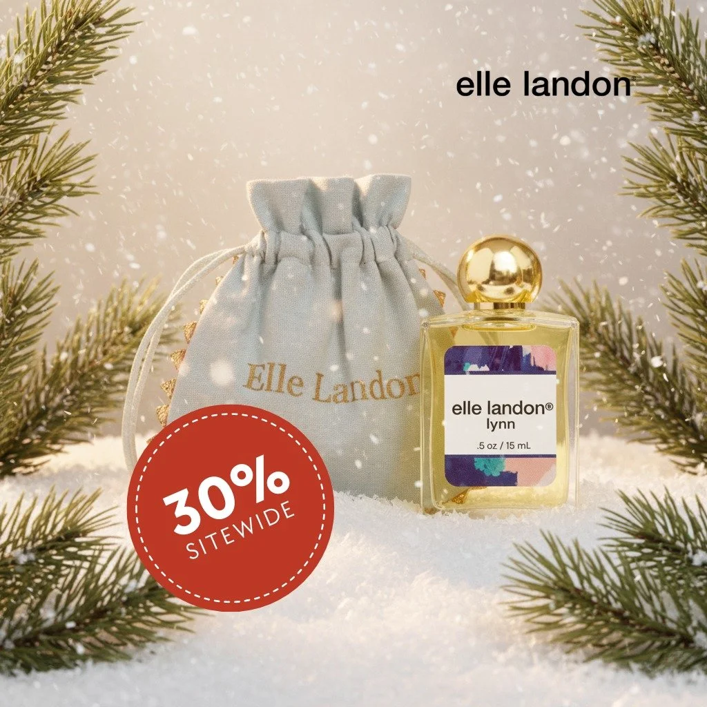 Meet Lynn 🌸 the fragrance twin of our bestselling Luxury Face Oil.
Velvety Gardenia, warm Jasmine, and a bright lift of Lemon. One touch and you&rsquo;re wrapped in blooming, feel-good radiance 💐
Pure botanical oils, skin-loving, mood-elevating 🎀
