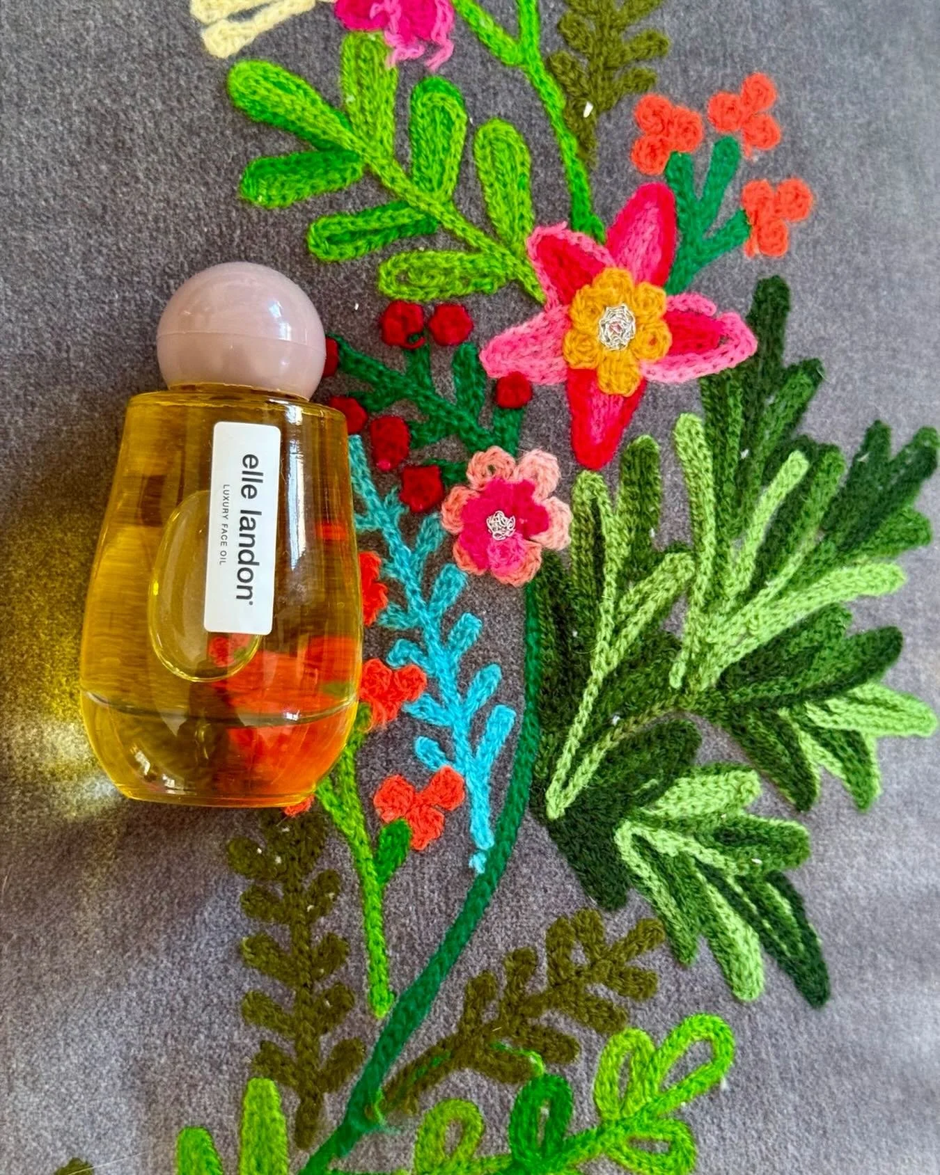 It&rsquo;s never too late to start taking care of your skin! Moisturizing your face with Elle Landon&rsquo;s all natural botanical oils will brighten your skin and give you an instant glow, while nourishing the skin. Smooth it on, let the oil soak in