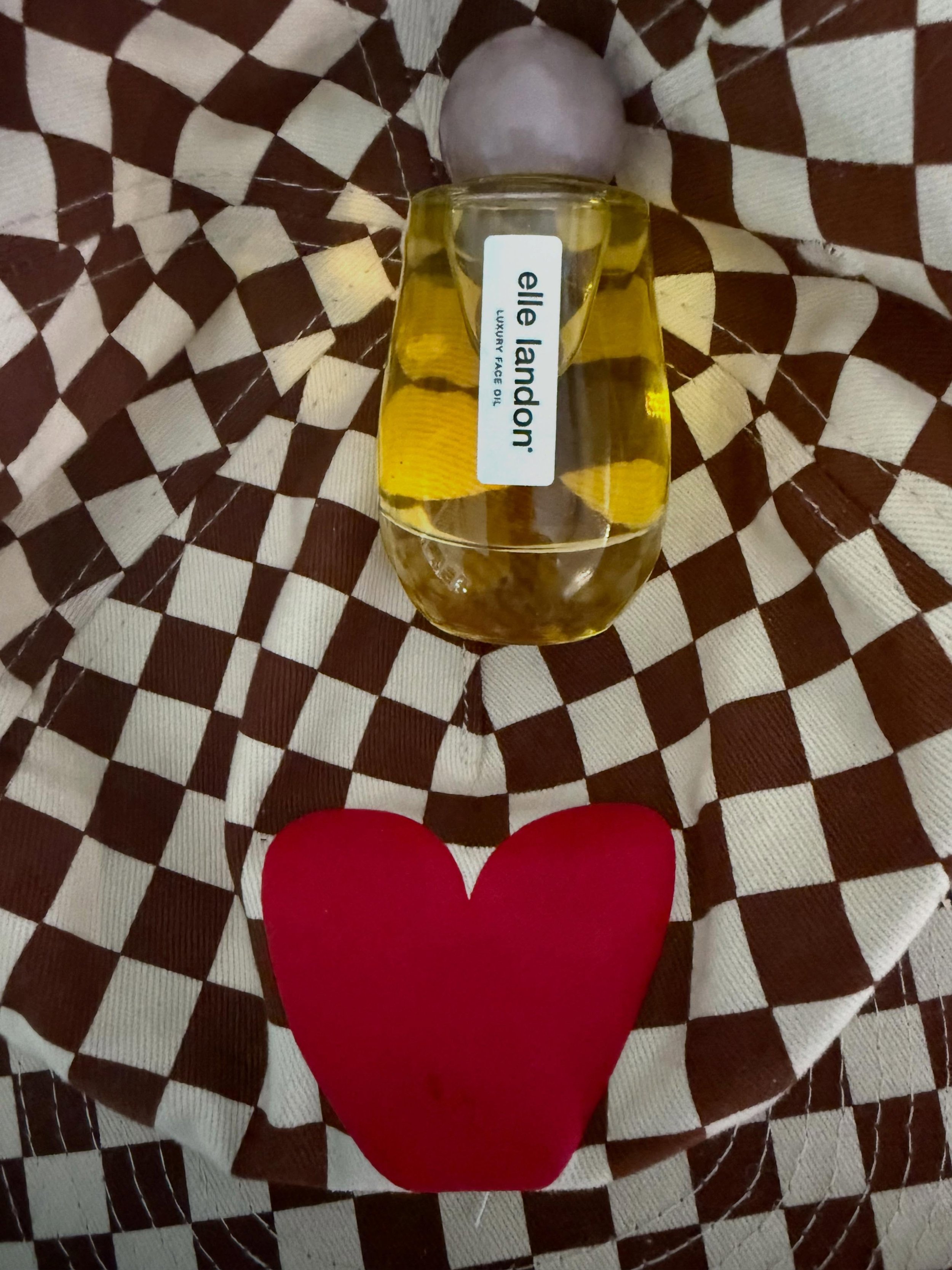 Make the winning move on the checkerboard of your life by caring for your skin. Elle Landon Luxe Face Oil is pure, lightweight essential oil magic!
ellelandon.com