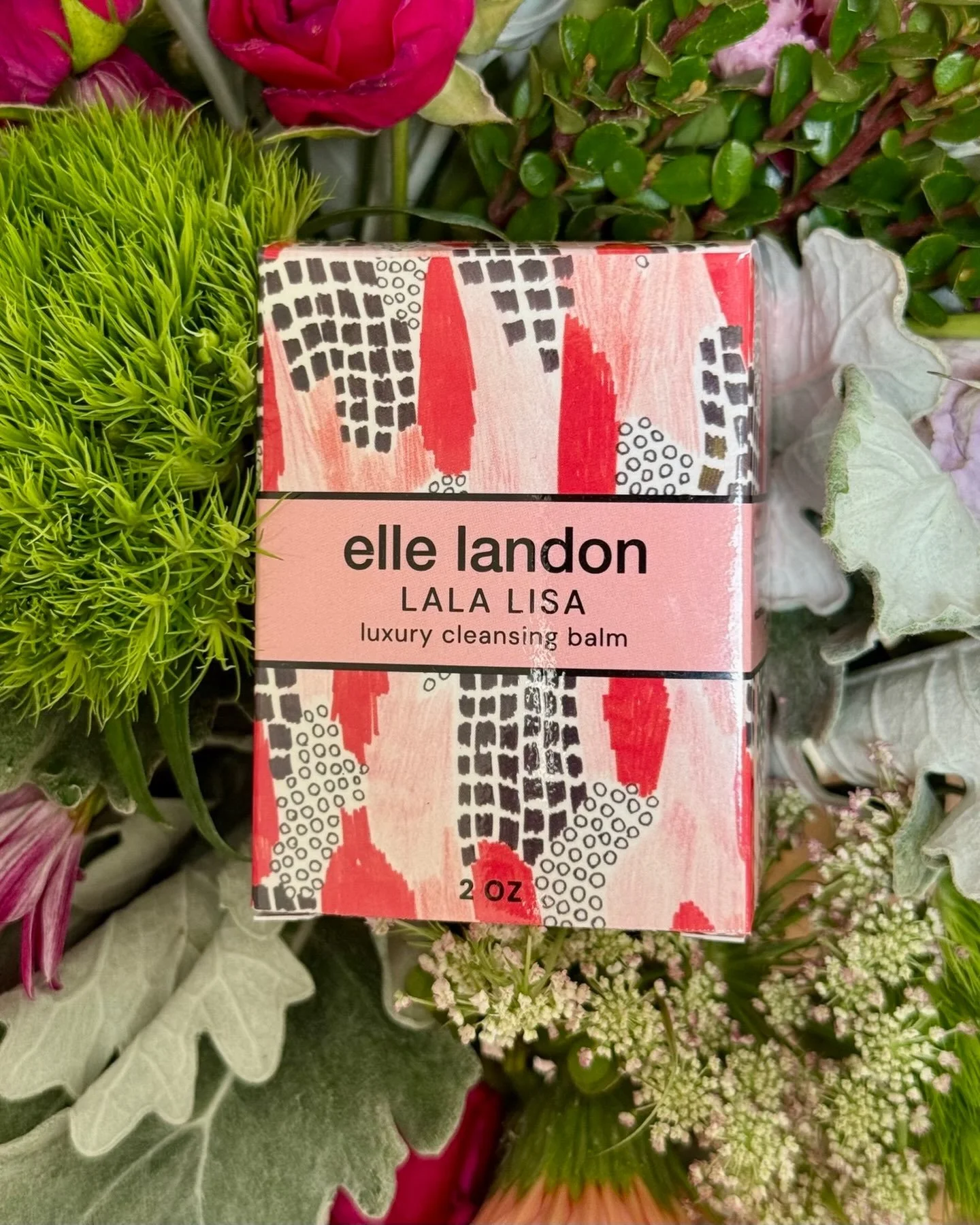 Happy Fourth of July! Whether  it&rsquo;s a quiet day at home or celebrating with your sweet friends and family, have a beautiful day! Enjoy 25% off site wide today!
ellelandon.com