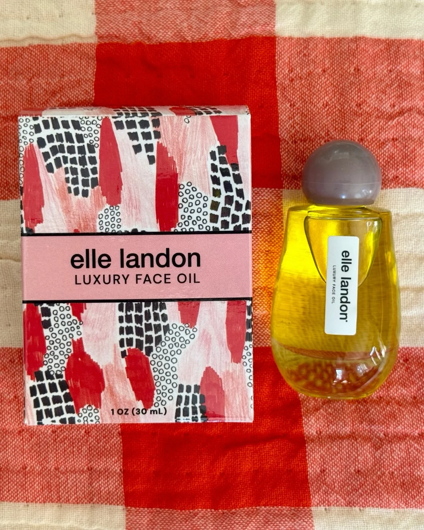 Do you have a checkered past when it comes to taking care of your skin? It&rsquo;s never too late! Soak in the goodness of all natural botanical oils. It only takes a few drops to hydrate, smooth, and glow. ellelandon.com