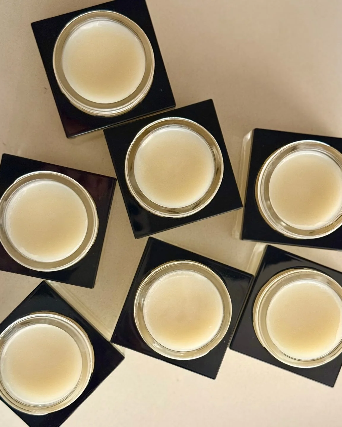 I&rsquo;ve been making my LaLa Lisa lemony fresh Oil Cleanser this week. I used to use expensive cleansers that were more soapy  on my face and neck, but then realized they were drying out and stripping my skin of all moisture. I designed my all natu