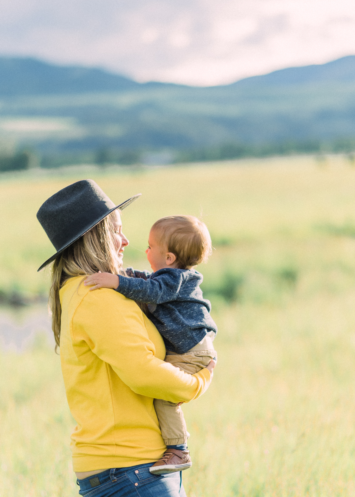  home sweet home, thats darling darling, escape, idaho, life on the farm, photographer, idaho, idahome, lifestyle photographer, swan valley, rainey creek farm, farm life, Scottish Highland, Rainey creek cattle co, black angus, red angus, new farmers,