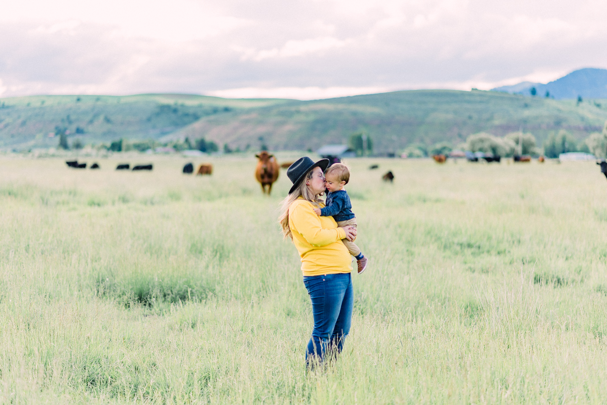  home sweet home, thats darling darling, escape, idaho, life on the farm, photographer, idaho, idahome, lifestyle photographer, swan valley, rainey creek farm, farm life, Scottish Highland, Rainey creek cattle co, black angus, red angus, new farmers,