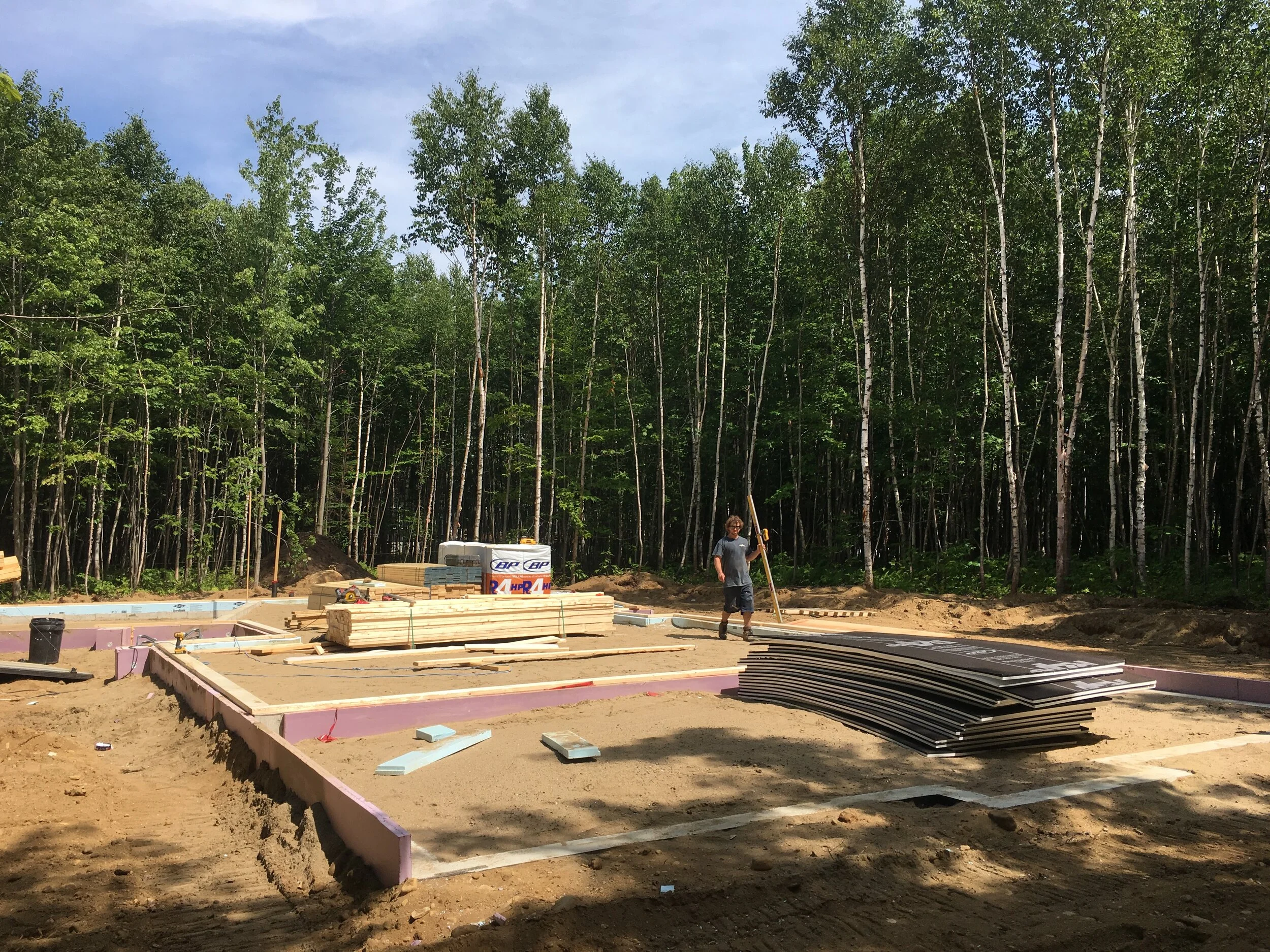 Les étapes préconstruction (permis, arpenteur, etc.)