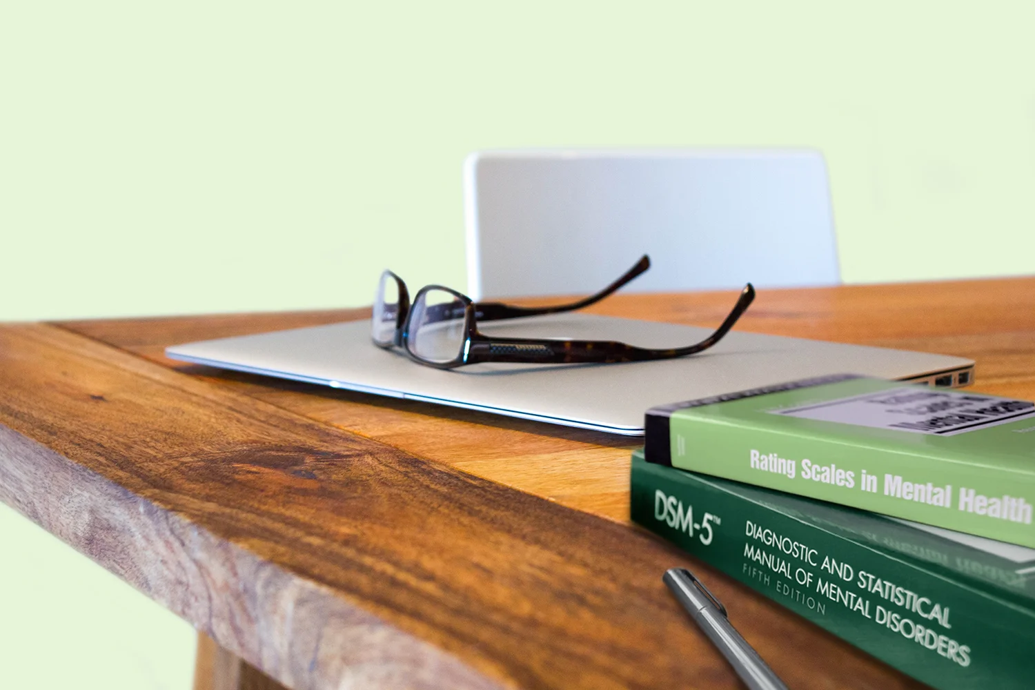 mac-glasses_2_sm.jpg