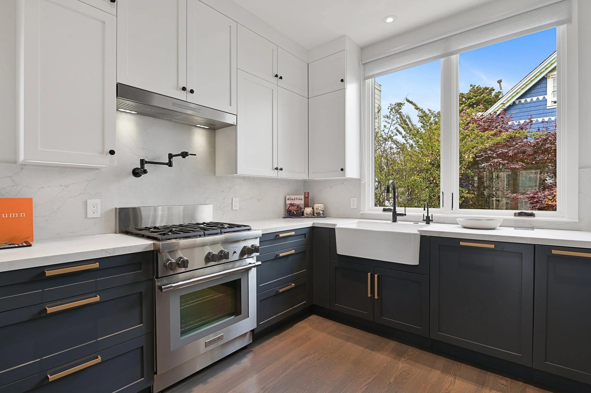 kitchen in San Francisco built by Hive Builds building contractor