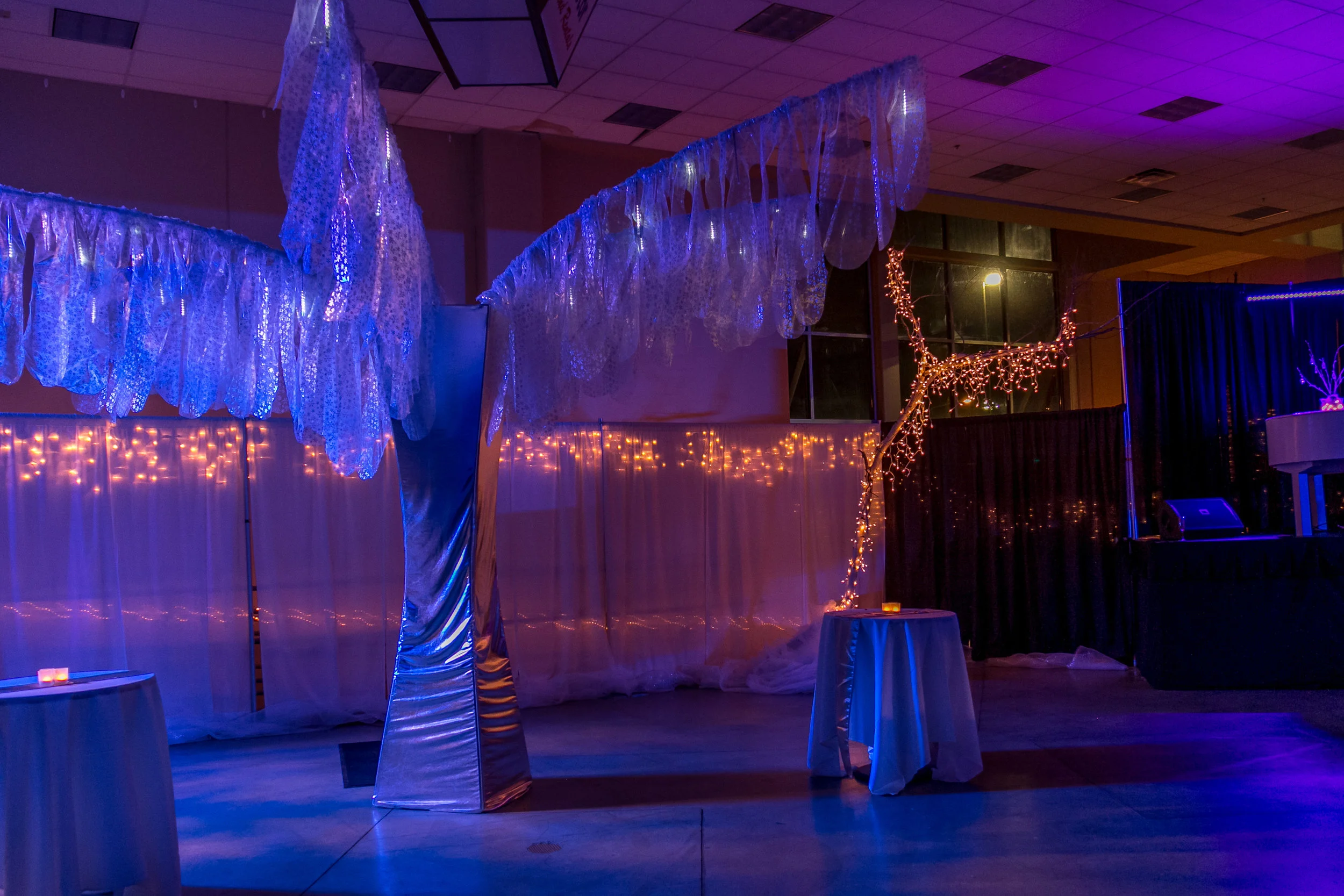 Photo by: Tim McCord Photography Concourse Design by: Don Fox Designs