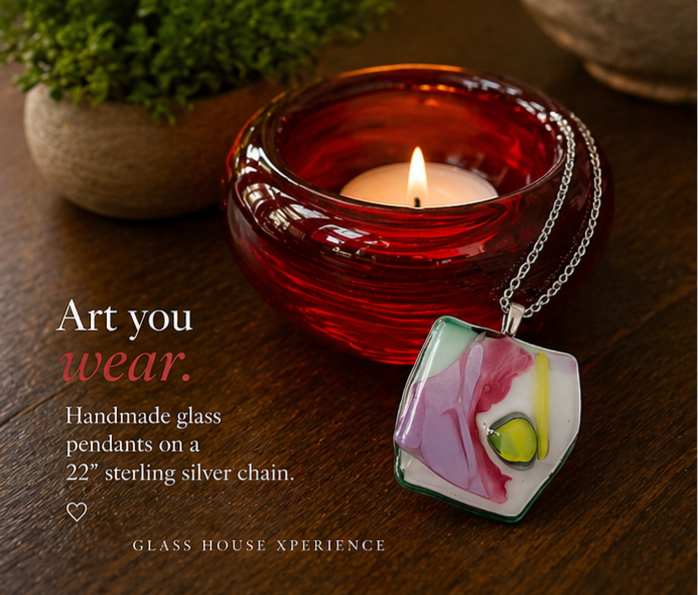 Pendant jewelry photo glass art 2.PNG