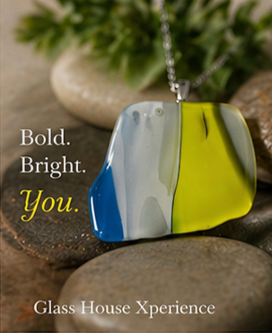 Pendant jewelry photo glass art 1111.PNG