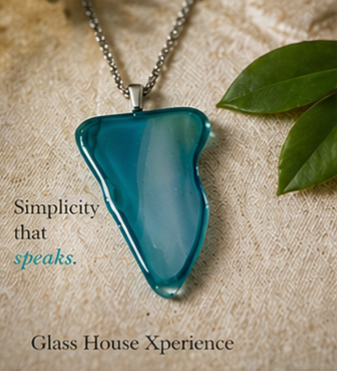 Pendant jewelry photo glass art 1114.PNG