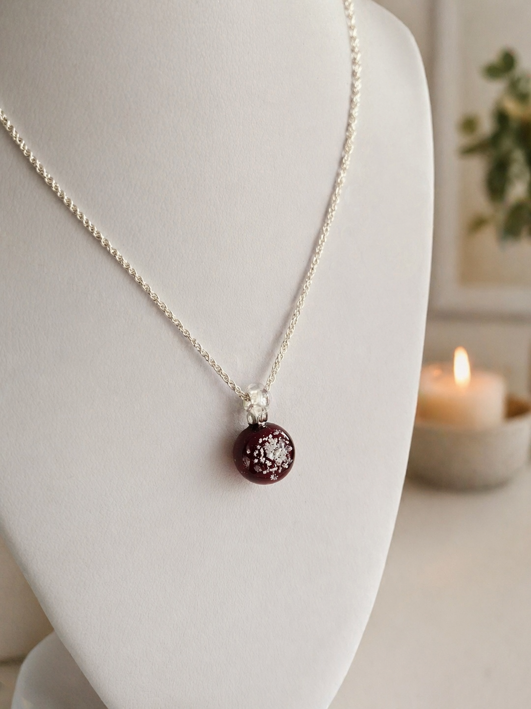 red memorial jewlery .png