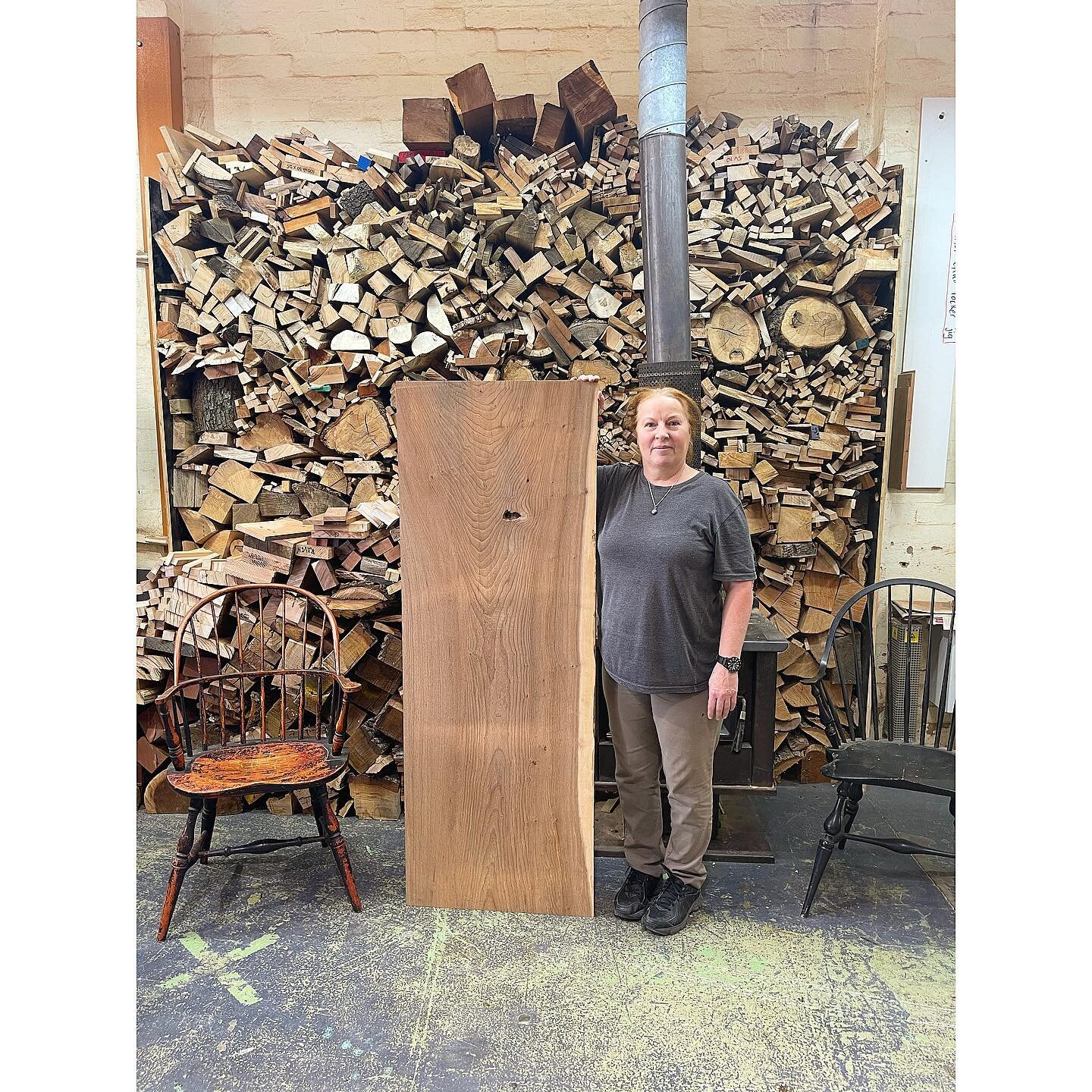 Bev has started her next project and has decided to buy this stunning elm board salvaged from The Royal Botanical Gardens Melbourne. Even more special in my opinion,  is the hole on the side facing the camera which is where we extracted a series of o