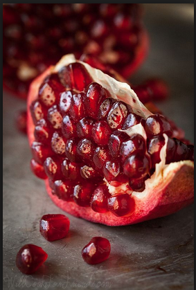 Pomegranate – Nature’s Perfect Treatment for Female Hormonal Health