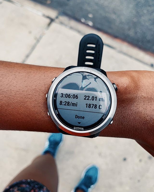Me 30 minutes after this 22 mile run: “I think my legs are crying.. oh wait, no that’s me. I’m crying.” 😹😭| how I recover from a long run: walking at least 1/2 mile before coming home, usually I grab a Starbucks iced green tea lemonade during this time. Followed by lots of water, easy rolling, shower, massages, food, a nap, and finally shopping.
