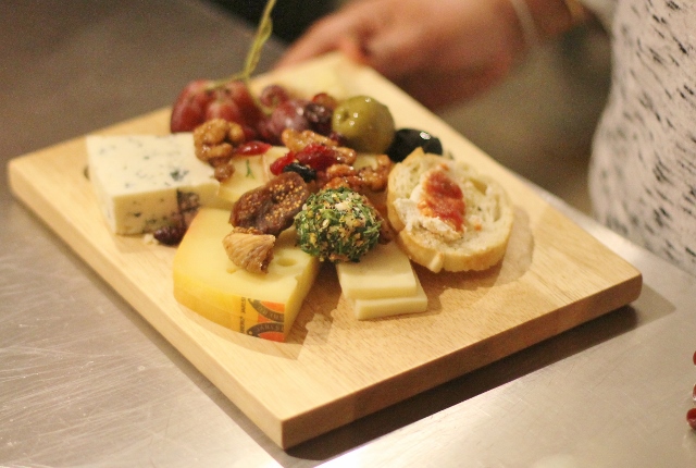 Cheeseboard Styling Workshop (9) (640x430).jpg