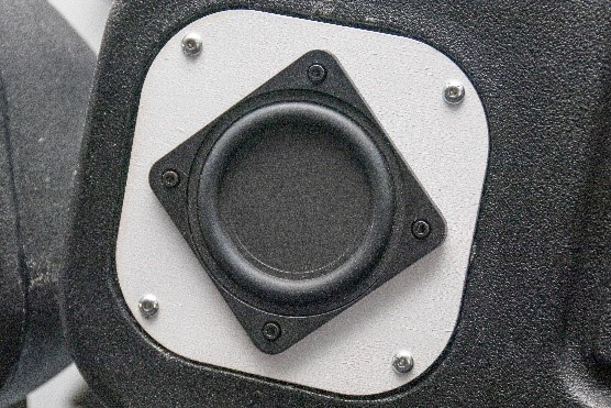Demo_Seat_Speaker.jpg