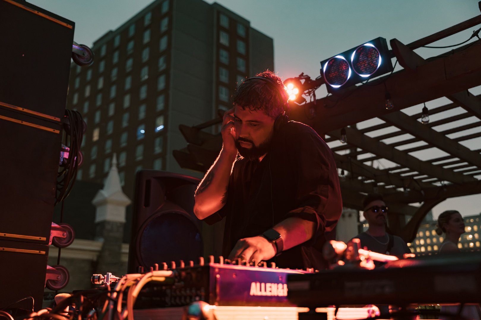 alleycatrooftop_june-03119.jpg