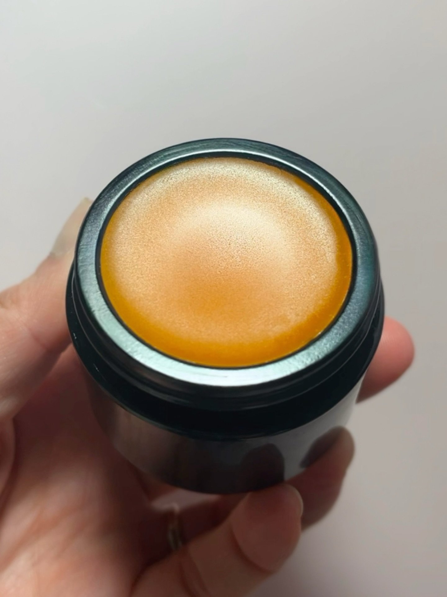 The feeling of opening a brand new SunRoot Honey Balm&hellip; 🙂&zwj;↕️ 

It&rsquo;s a perfect consistency that took me 17 trials to get it just how I envisioned it&mdash; jammy yet silky, moisturizing without feeling thick or sticky, glides on the s