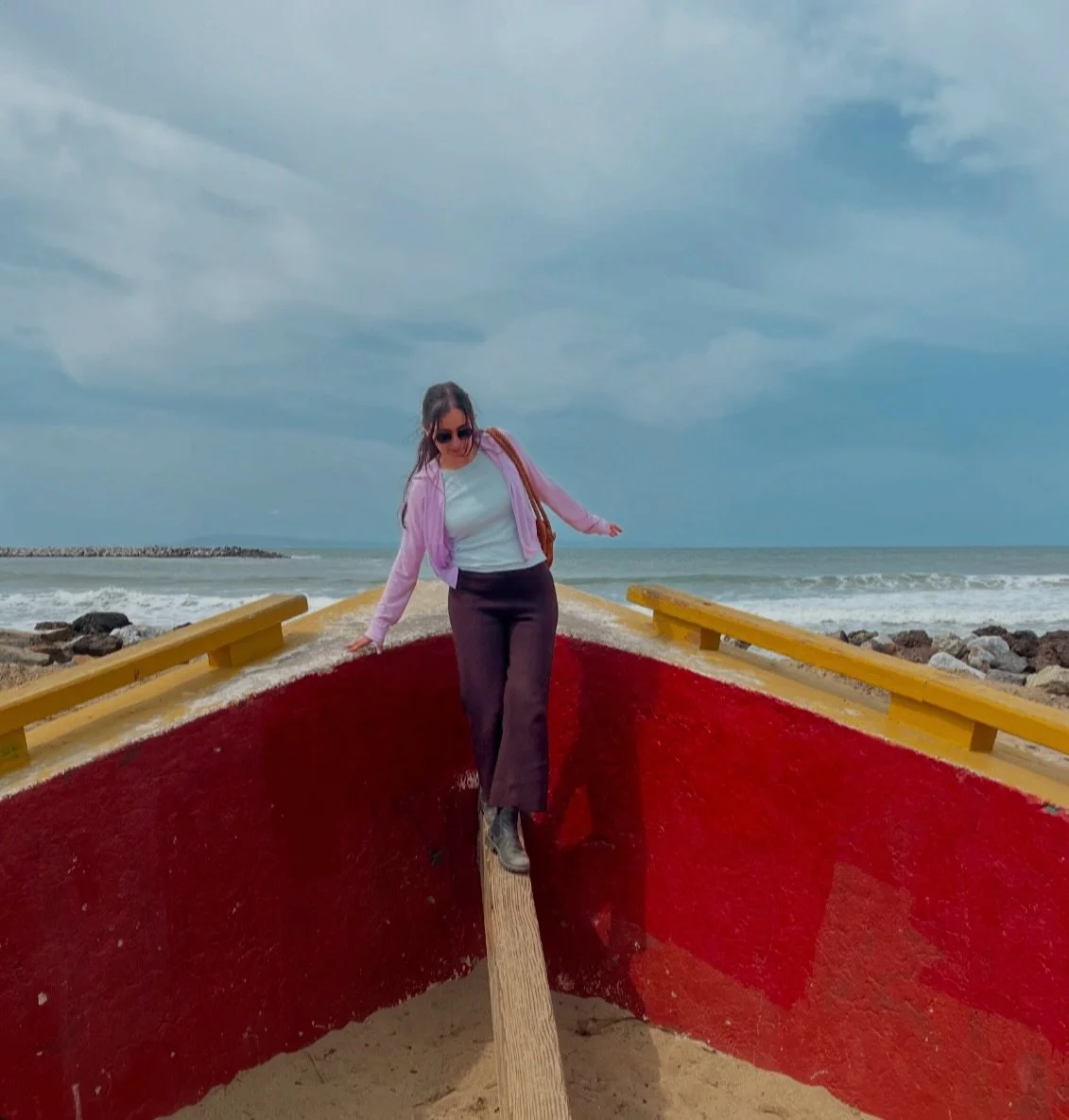 NEW JOURNAL &amp; SPECIAL SHARES. 💠
Today I wanted to share how I&rsquo;ve been moving away from the experience of chronic illness, how I&rsquo;m seeing sensitivity as opportunity, and the place where Honeybeam was born from {+ a very special way to