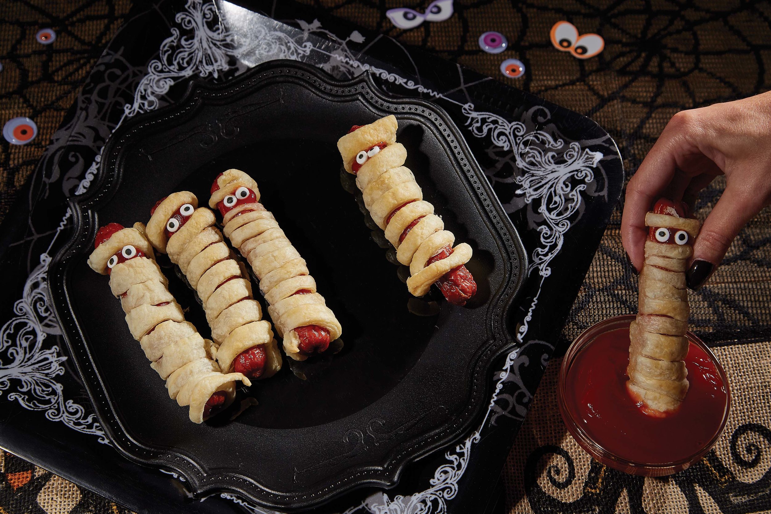 Mummy Hotdogs_Halloween_1.jpg
