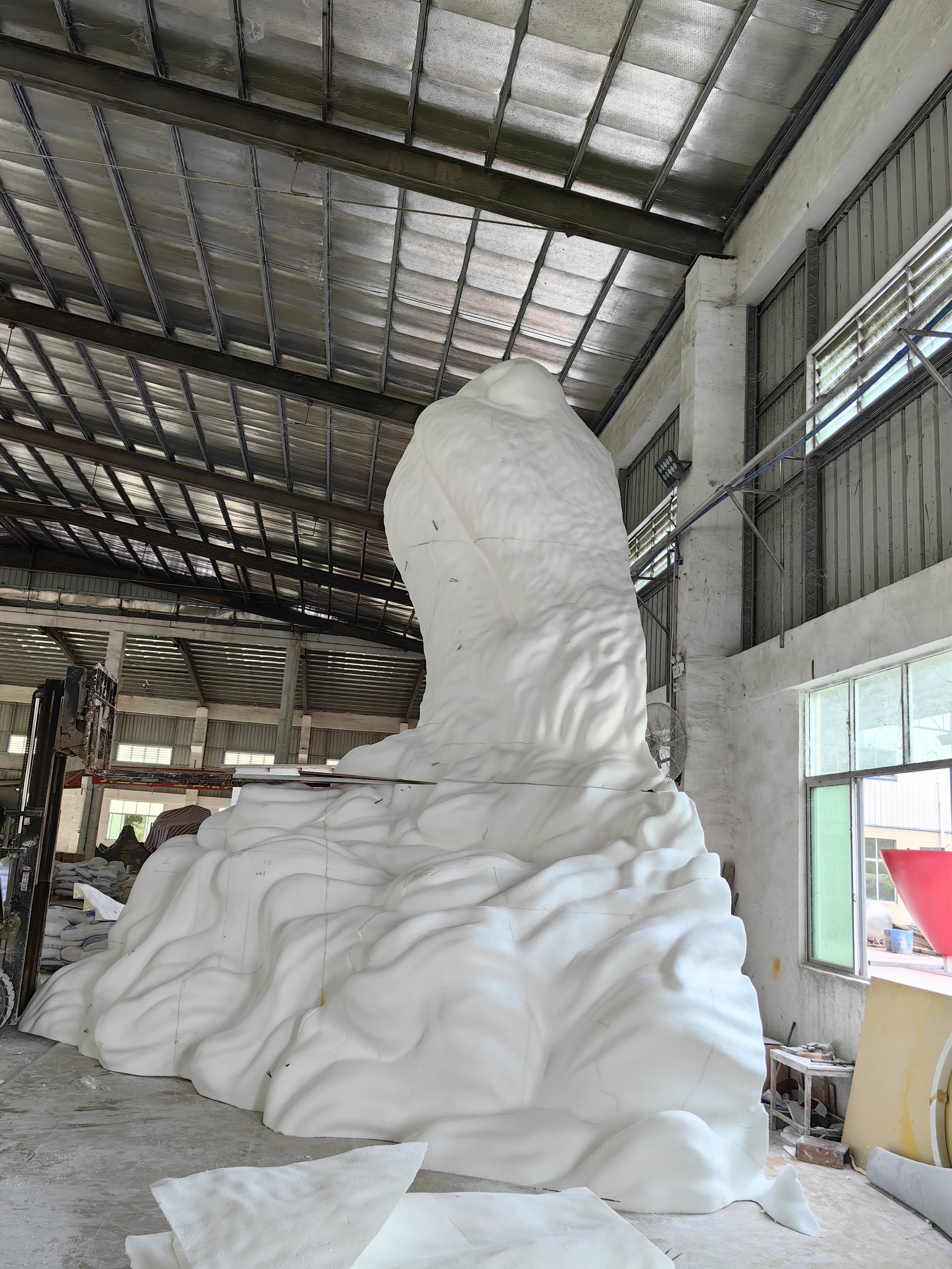 fiberglass statue6.JPG