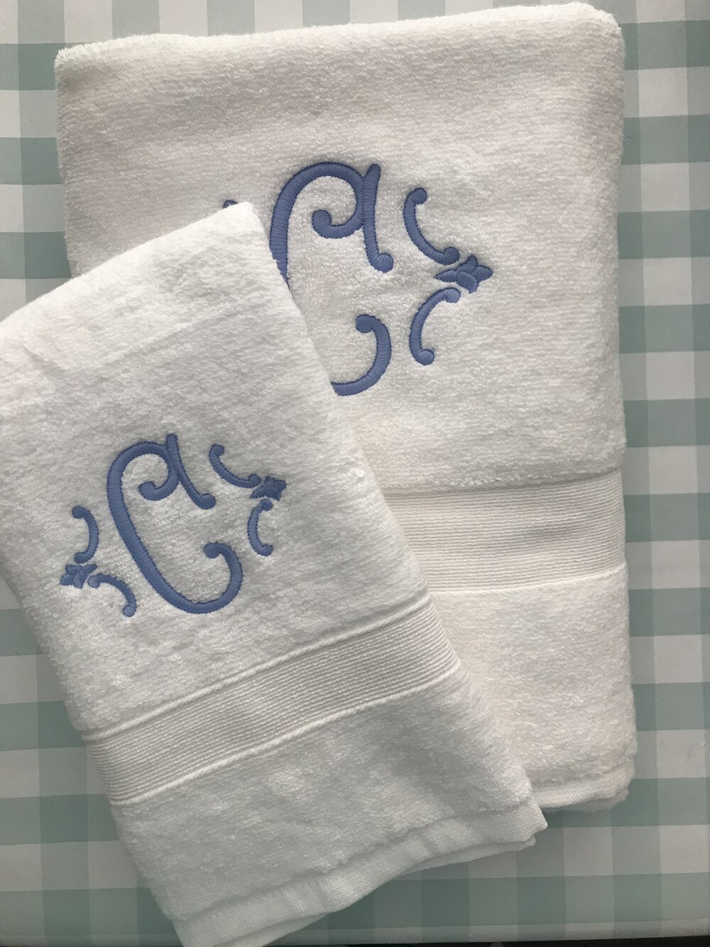 Monogrammed Bath Towels & Bath Linens